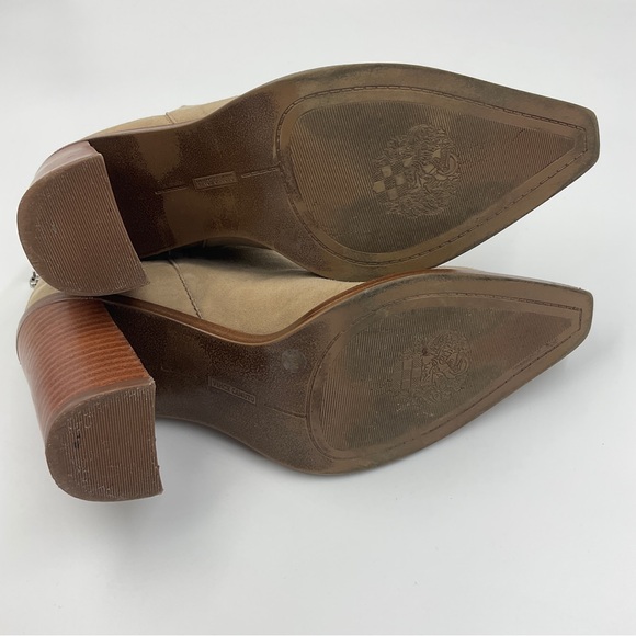 Vince Camuto Welland Tuscan Suede Point Toe Block Heel Ankle Bootie Tortilla 8.5 - Picture 15 of 16